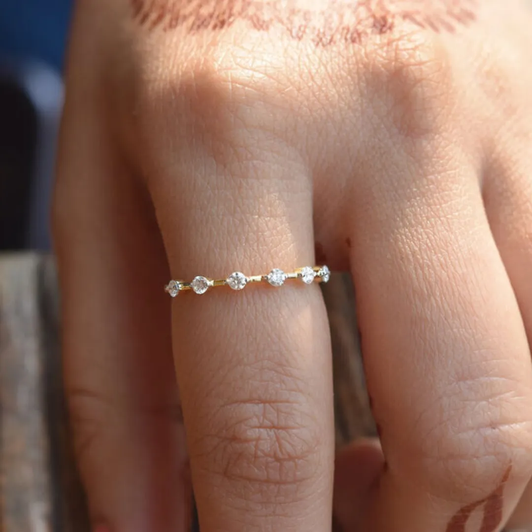 /public/photos/live/Bubble Moissanite Stacking Thin Wedding Band 632 (2).webp